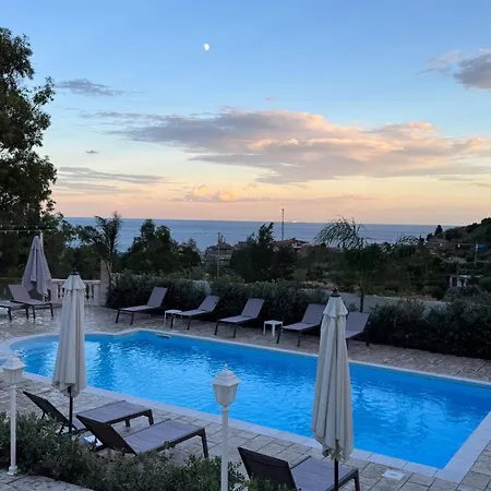 ベッド・アンド・ブレックファスト Frank *