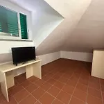 فندق مبيت وإفطار Frank