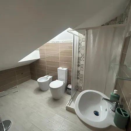 Frank Bed & Breakfast *